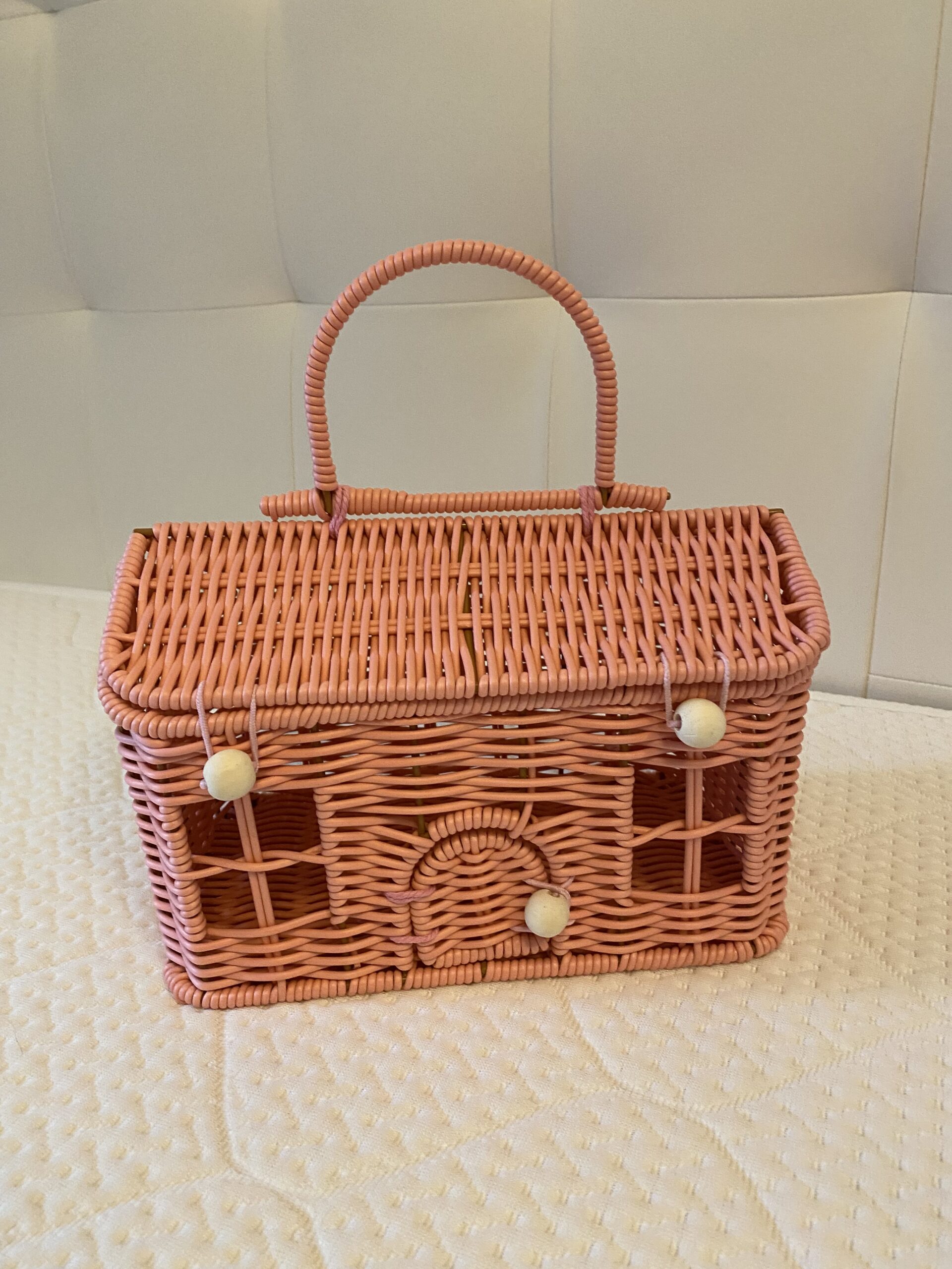 Foto 12.10.25, 14 34 07 Kunststoff-Korb mit Deckel & Griff – Rattan-Optik Aufbewahrung – Bild 1