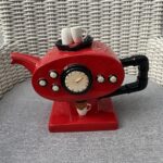 Ausgefallene, wunderschöne rote Keramik-Teekanne Unikat!Neu